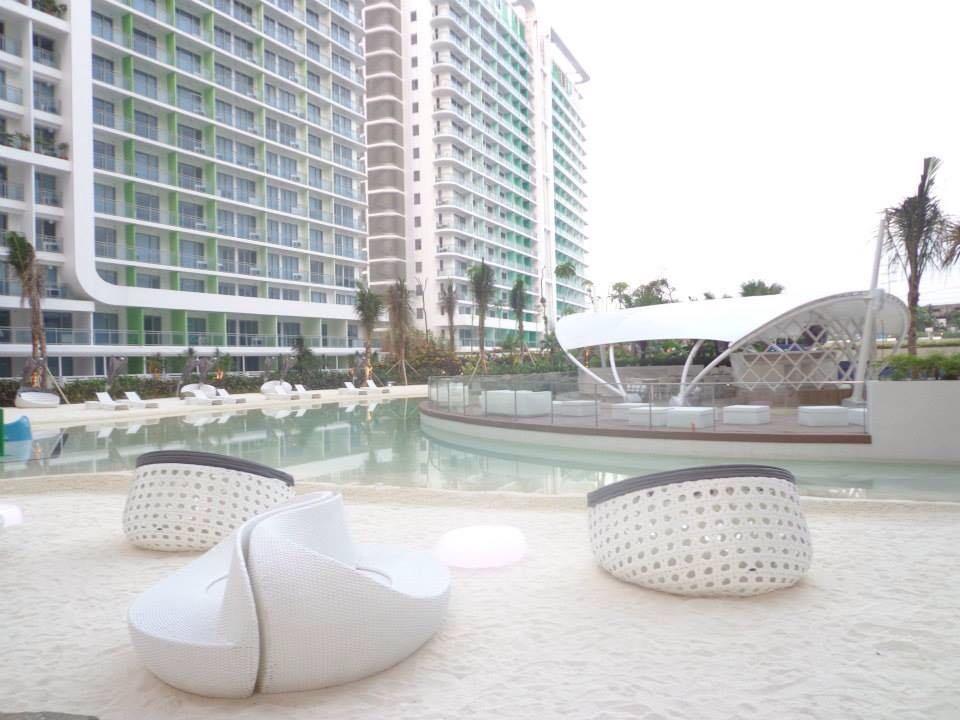 Azure Urban Beach Resort Manila By Radlett Esterno foto