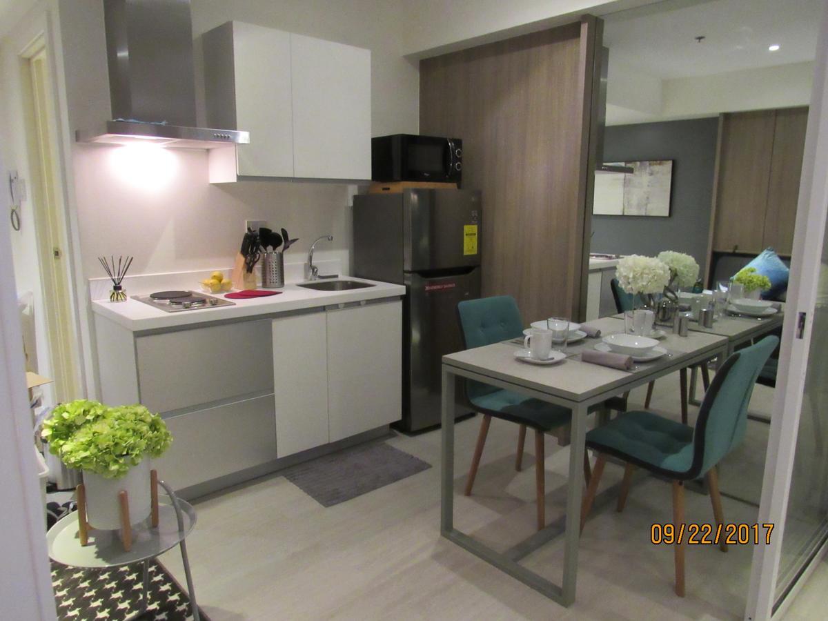 Azure Urban Beach Resort Manila By Radlett Esterno foto