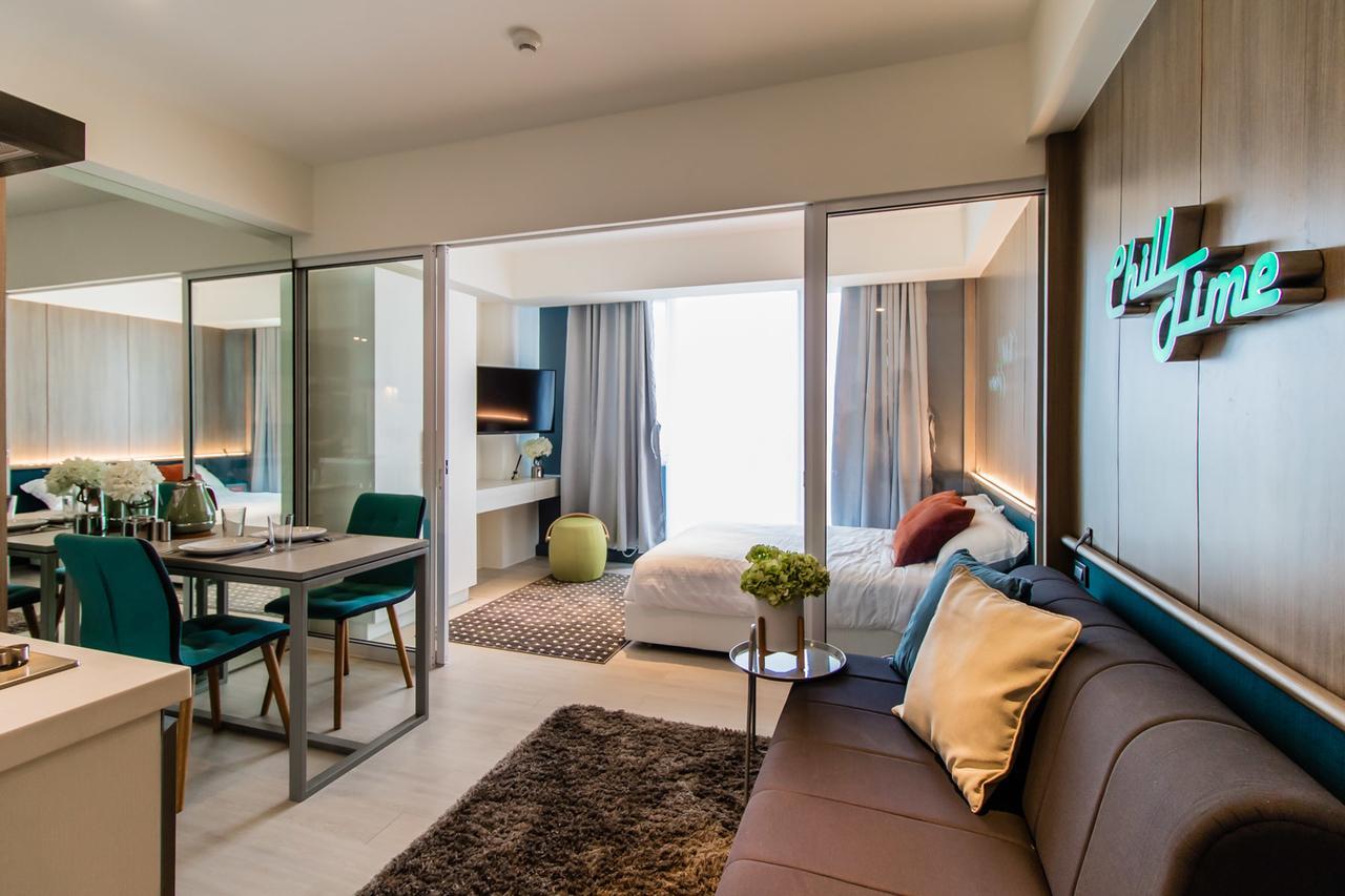 Azure Urban Beach Resort Manila By Radlett Esterno foto